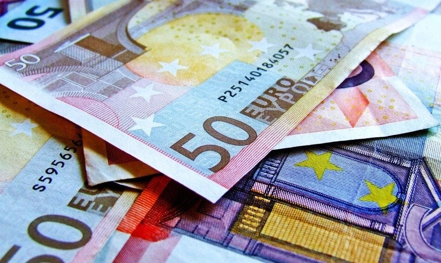 Δεν επιστρέφουν οι καταθέσεις και η κυβέρνηση πανηγυρίζει – Πώς χάθηκαν 116 δισ. ευρώ